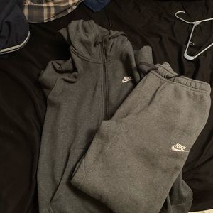 Nike Jogging Suit